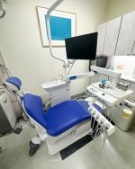 おはようございます😃
新東京ビル歯科クリニックです🦷✨  今週、新しいチェアーが入りました！
クリーニング等のメンテナンスでいらしてる患者さん用のチェアーになります。
白い壁と床にブルーが映えてます👍  今日も一日元気に頑張りましょう！  新東京ビル歯科クリニック
千代田区丸の内3-3-1 新東京ビル3階
03-3211-8036  #タカラベルモント#newchair#千代田区歯科#有楽町歯科#丸の内歯科#インプラント#ホワイトニング#アライナー矯正